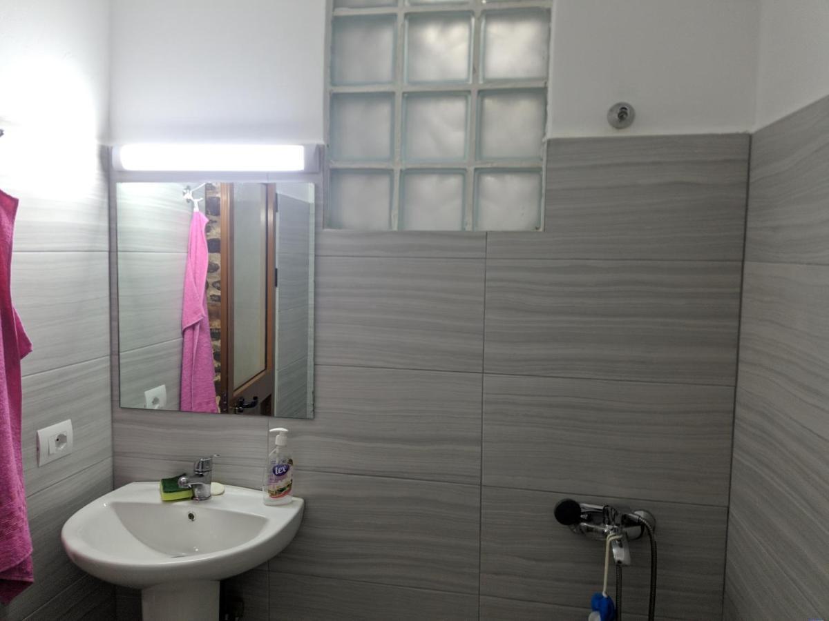 Guesthouse Alvi Пермети Экстерьер фото