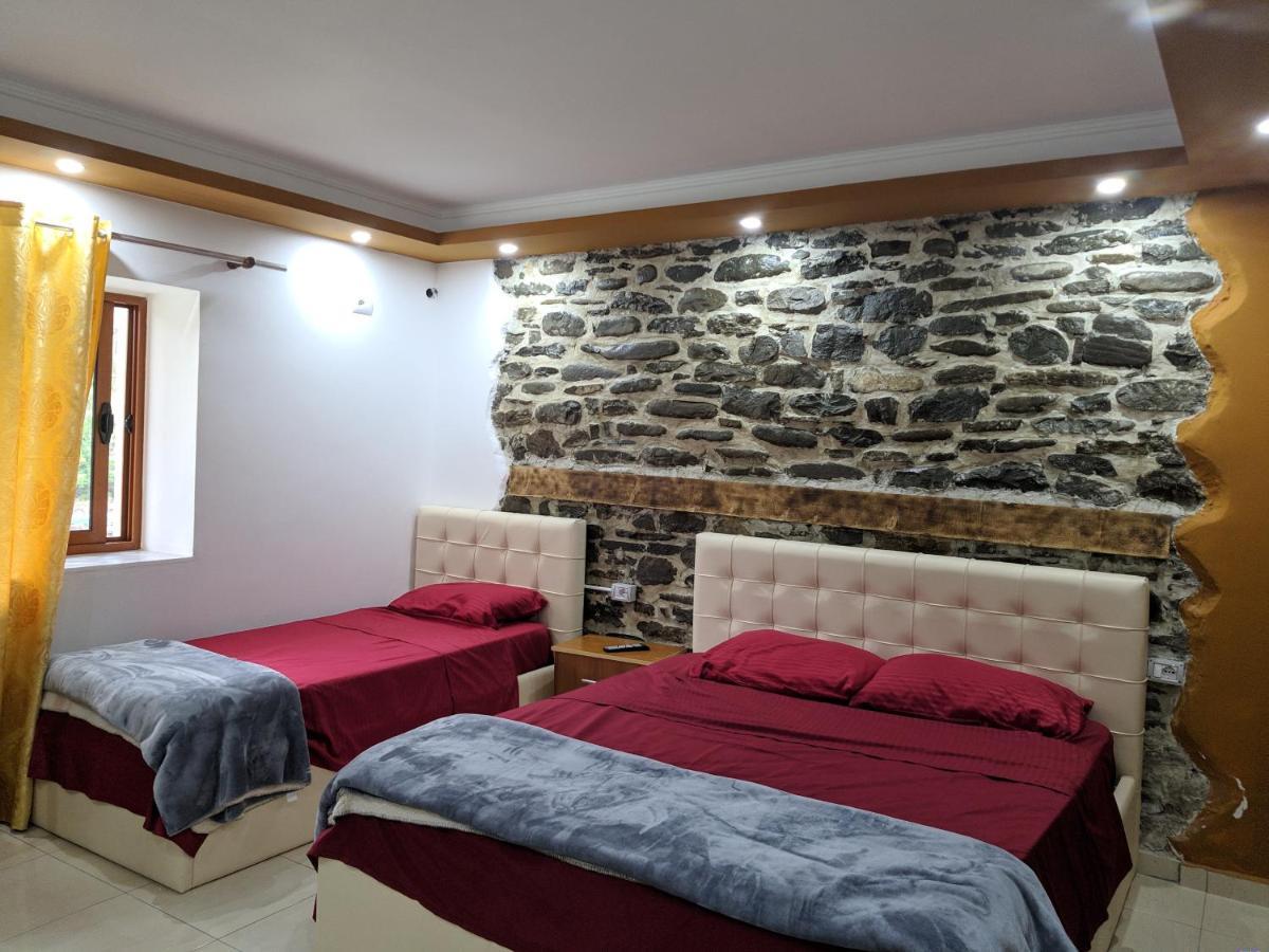 Guesthouse Alvi Пермети Экстерьер фото